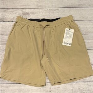🍋Men’s Lululemon Bowline Short 8” Size XL trench M7ARQS🍋